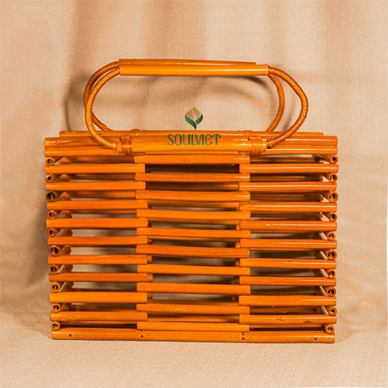 Stylish bamboo handbag
